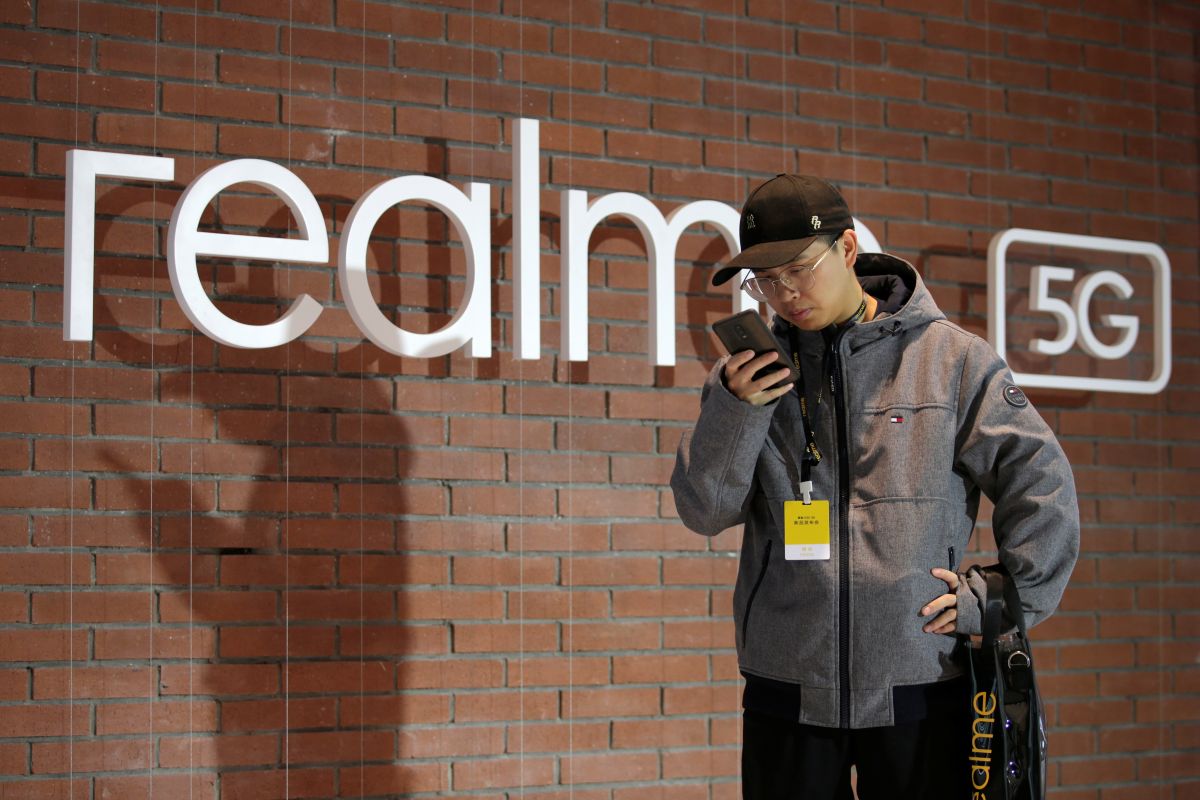 Realme tembus 200 jt pengiriman ponsel
